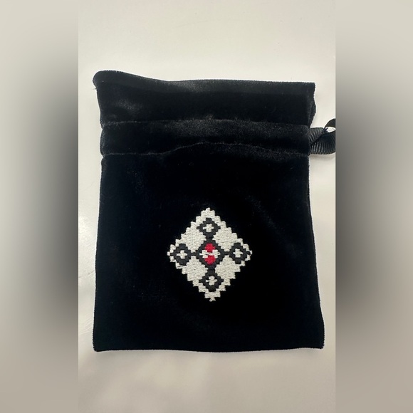 NWOT PREGOMESH Brooch "Heqyal" - Picture 6 of 6